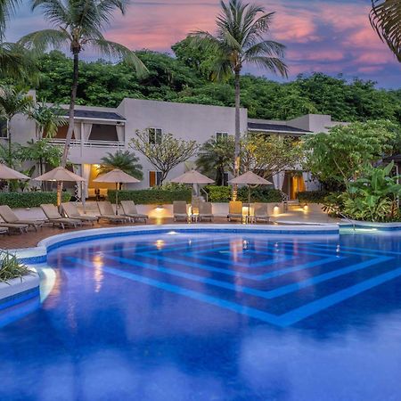 Waves Resort & Spa, Barbados, An Autograph Collection All-Inclusive Resort Saint James Extérieur photo