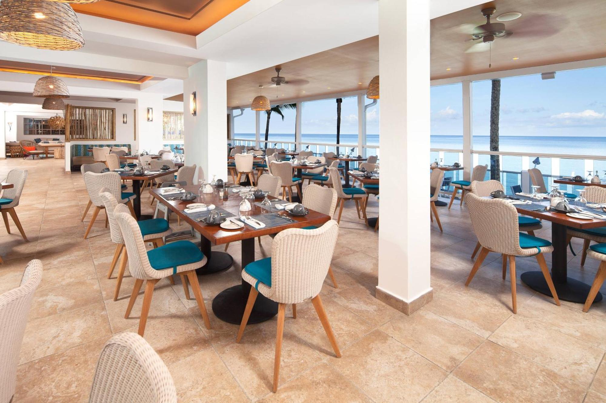 Waves Resort & Spa, Barbados, An Autograph Collection All-Inclusive Resort Saint James Extérieur photo