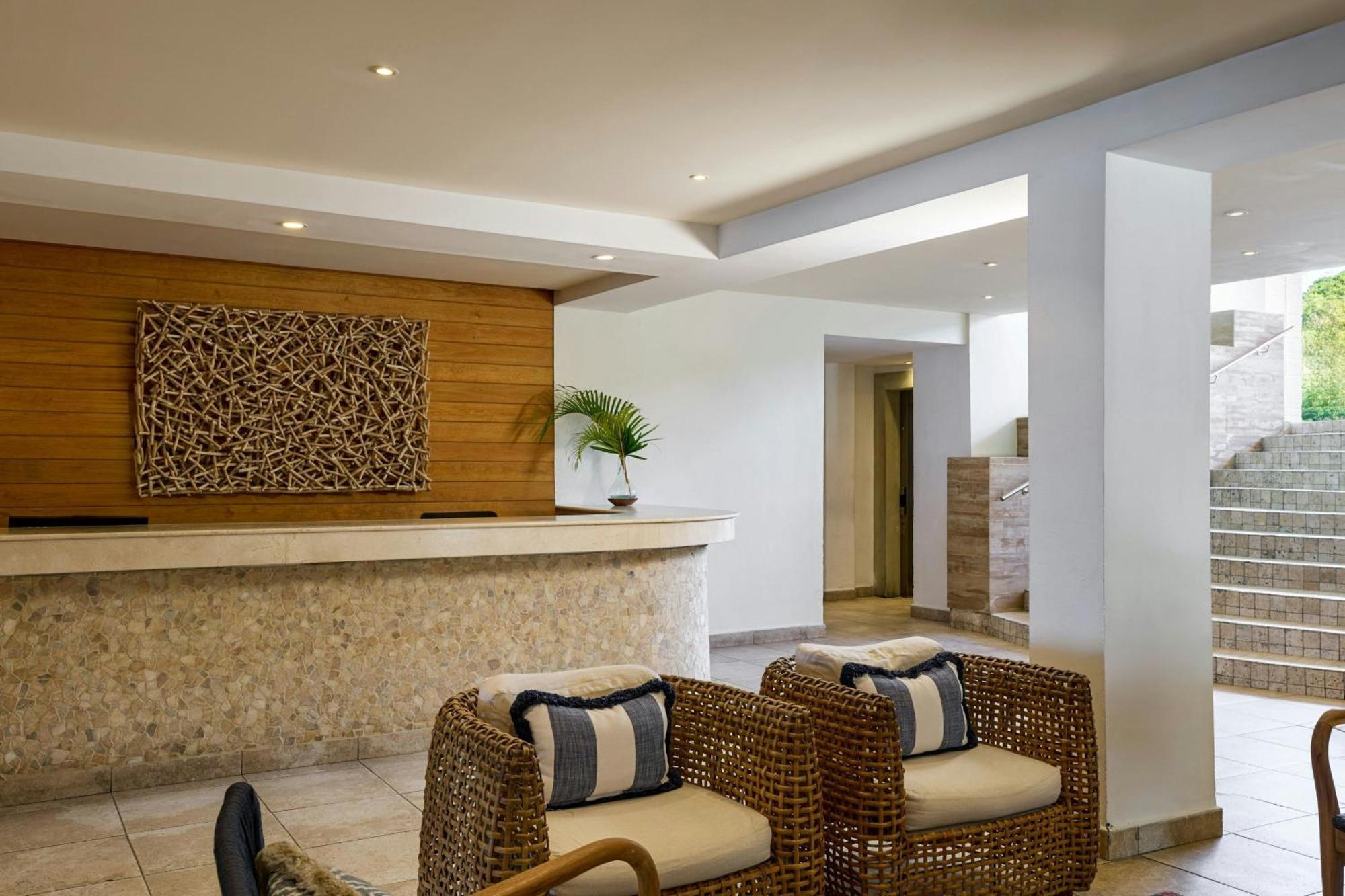 Waves Resort & Spa, Barbados, An Autograph Collection All-Inclusive Resort Saint James Extérieur photo
