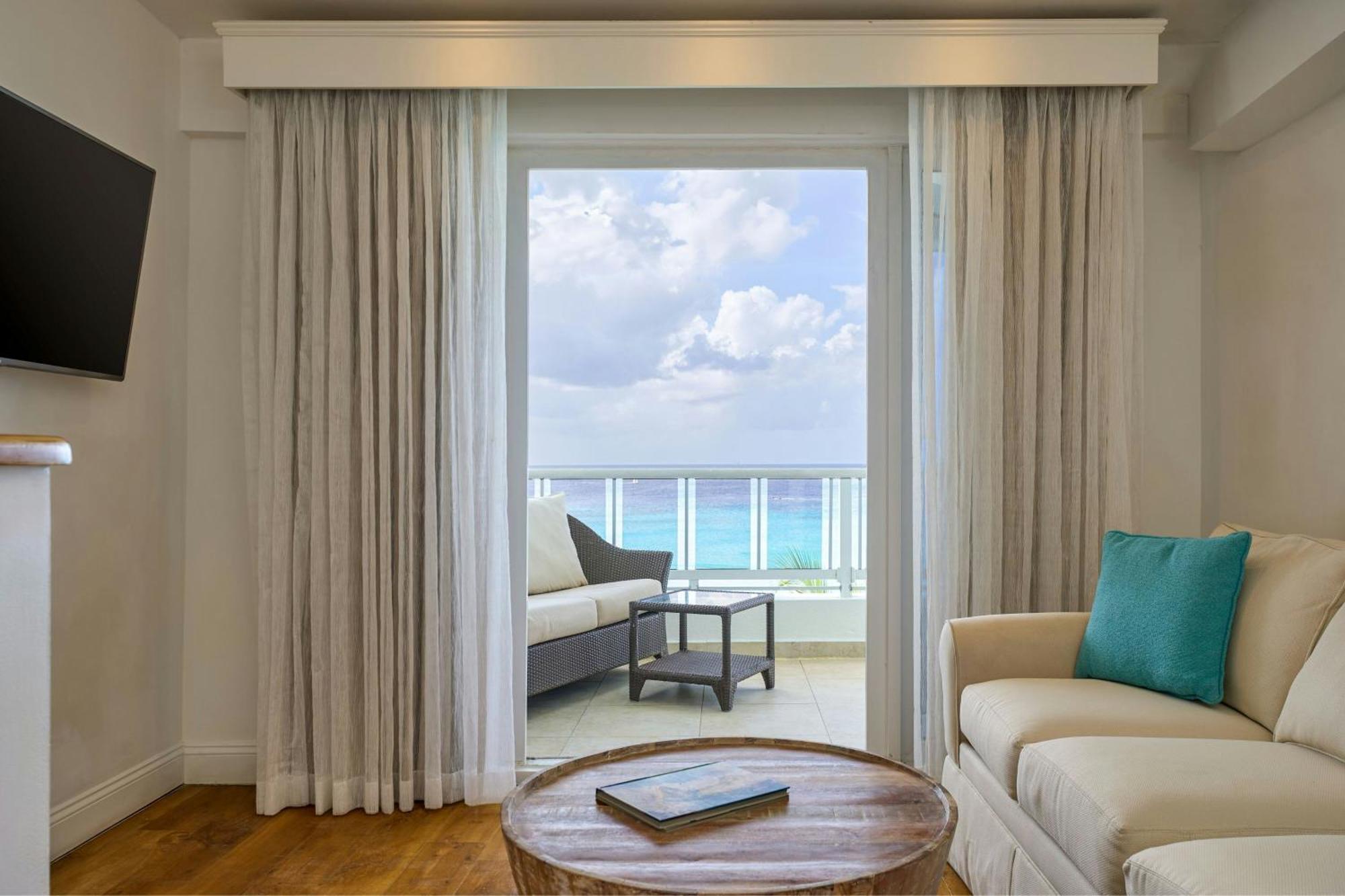 Waves Resort & Spa, Barbados, An Autograph Collection All-Inclusive Resort Saint James Extérieur photo