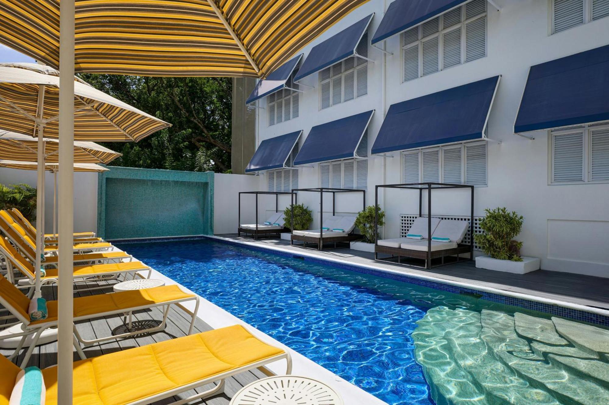 Waves Resort & Spa, Barbados, An Autograph Collection All-Inclusive Resort Saint James Extérieur photo
