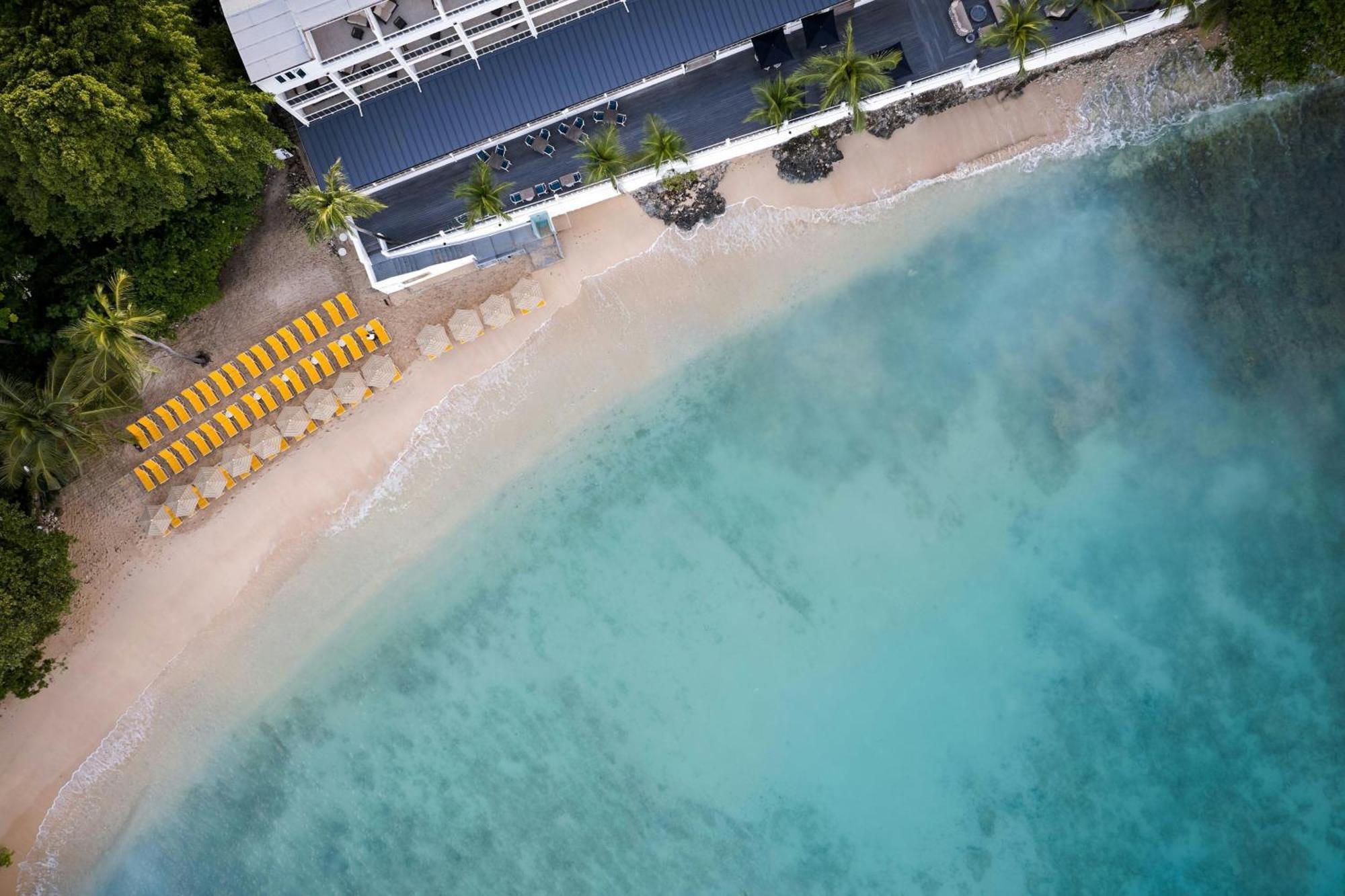 Waves Resort & Spa, Barbados, An Autograph Collection All-Inclusive Resort Saint James Extérieur photo